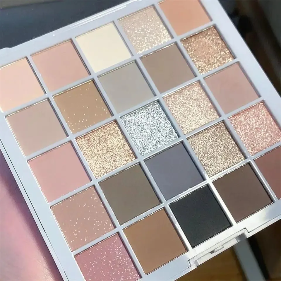 25 Colors Pearlescent Matte & Glitter Eyeshadow Palette