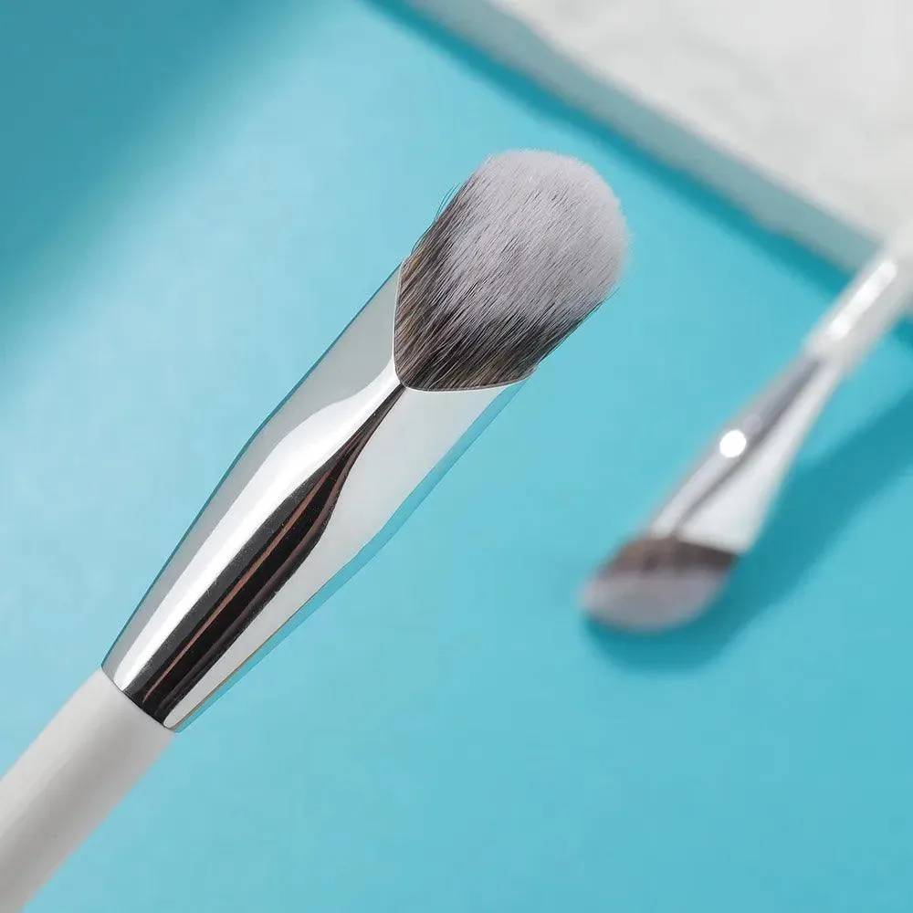 ALBEAUT Concealer Brush: Precision Under Eye Makeup Application