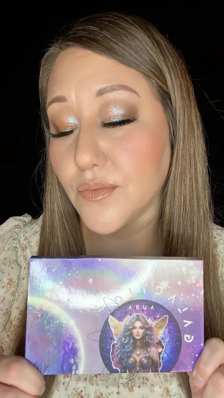 Galactic Aura Duo Chrome Eyeshadows Palette